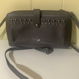 The Sak. Crossbody bag use